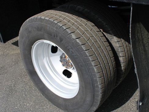 Used 2024 Ford F350 XL w/ XL Chrome Package image 30