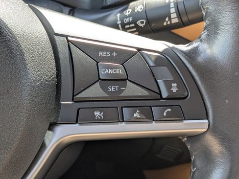 Used 2021 Nissan Sentra SV w/ SV Premium Package image 24