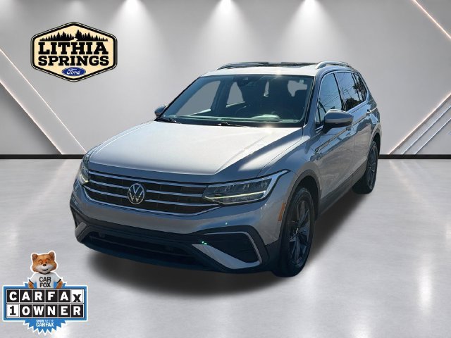 Used 2023 Volkswagen Tiguan SE w/ Panoramic Sunroof Package FWD image 8