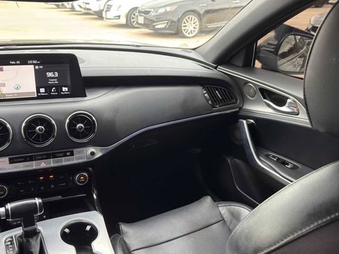 Used 2020 Kia Stinger GT1 image 35