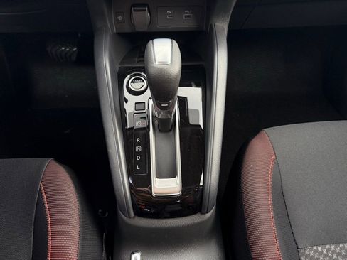 New 2025 Nissan Versa SR image 35