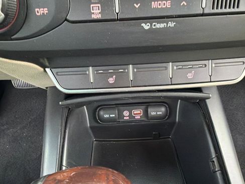 Used 2017 Kia Sorento LX w/ LX Convenience Package image 23