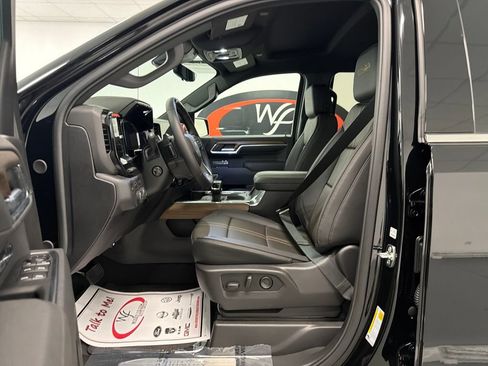 New 2026 Chevrolet Silverado 1500 High Country w/ Technology Package AWD/4WD image 13