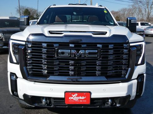 Certified 2024 GMC Sierra 2500 Denali Ultimate image 11