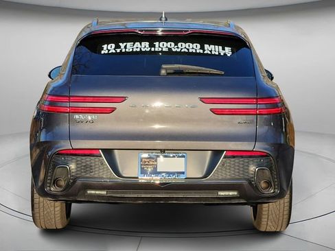 Used 2022 Genesis GV70 2.5T image 4