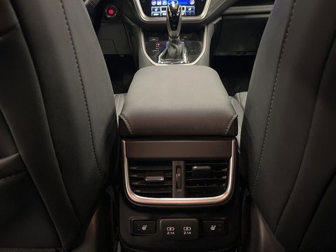 Certified 2022 Subaru Outback Limited image 30