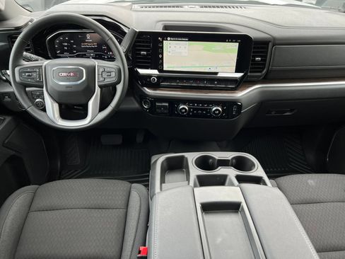 Used 2025 GMC Sierra 1500 Elevation AWD/4WD image 3