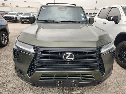 Used 2024 Lexus GX 550 w/ Accessory Package (Z1) AWD/4WD image 2