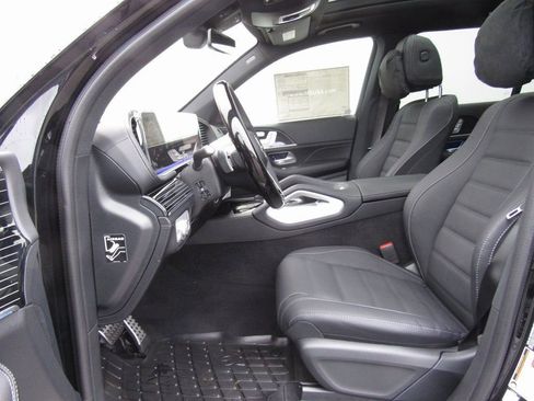 New 2026 Mercedes-Benz GLS 450 GLS 450 image 9