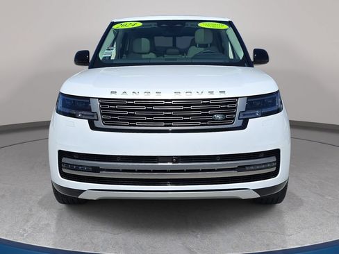 Used 2024 Land Rover Range Rover SE AWD/4WD image 2