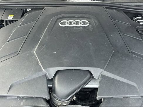 Used 2020 Audi Q8 Premium Plus w/ Premium Plus Package image 31
