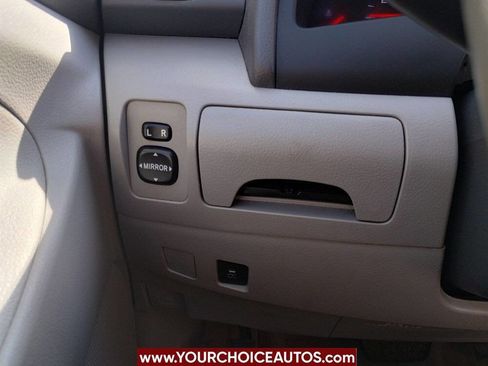 Used 2010 Toyota Camry LE image 25