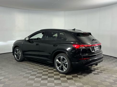 Used 2024 Audi Q4 e-tron Premium Plus w/ Premium Plus image 7