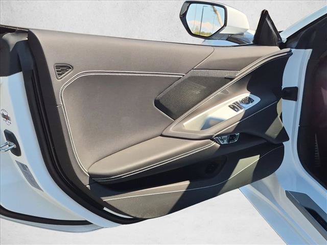 Used 2025 Chevrolet Corvette Stingray Coupe w/ 1LT RWD image 10