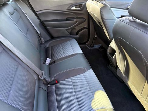 Certified 2025 Chevrolet Trax LT image 10