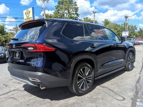 Used 2024 Toyota Grand Highlander AWD Hybrid image 7