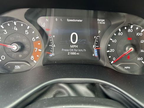 Used 2023 Jeep Compass Latitude w/ Convenience Group image 10