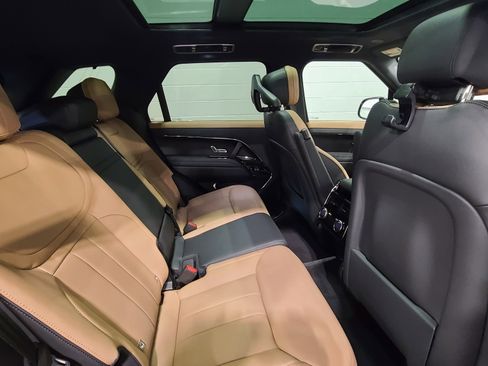 New 2026 Land Rover Range Rover Sport Dynamic SE AWD/4WD image 16