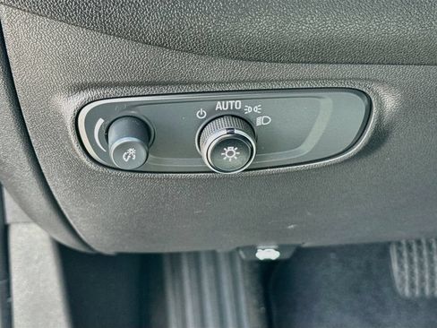 Used 2024 Chevrolet Equinox LS FWD image 10