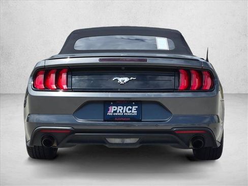 Used 2018 Ford Mustang Premium RWD image 6