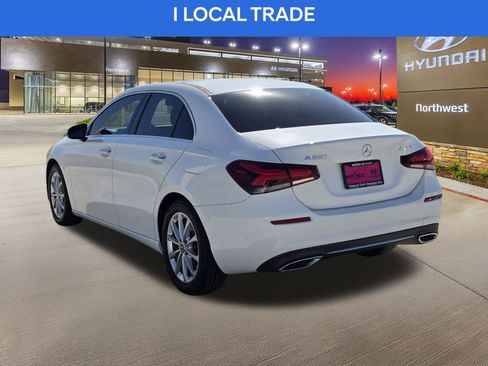 Used 2021 Mercedes-Benz A 220 4MATIC w/ Premium Package image 9