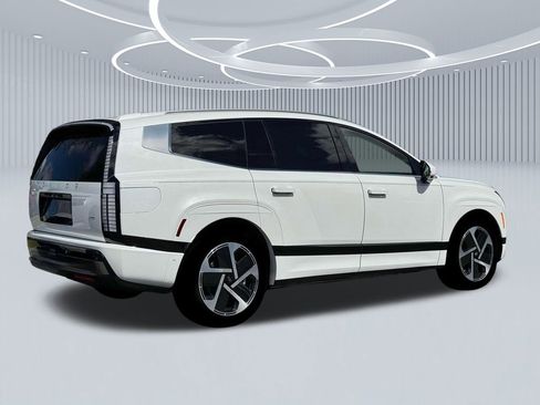 New 2026 Hyundai Ioniq 9 Calligraphy image 8