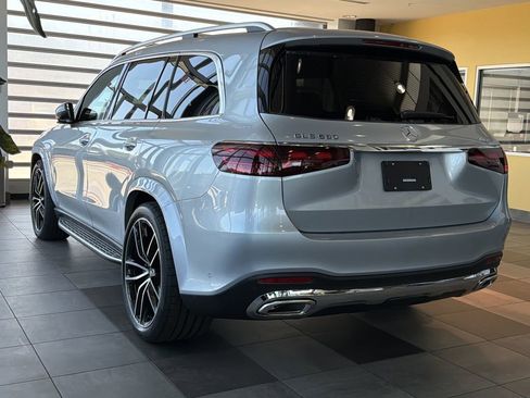 New 2026 Mercedes-Benz GLS 580 4MATIC image 5