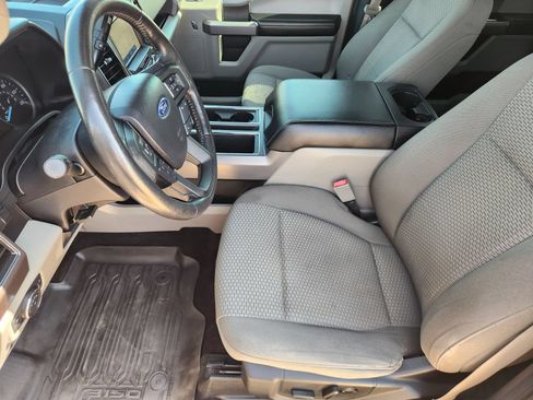 Used 2019 Ford F150 XLT w/ Equipment Group 302A Luxury AWD/4WD image 13