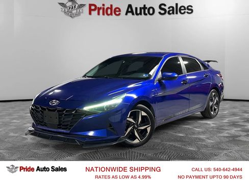 Used 2023 Hyundai Elantra SEL w/ Convenience Package image 1