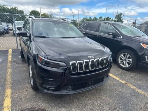 Used 2021 Jeep Cherokee Latitude FWD image 6