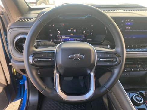 Used 2024 Chevrolet Colorado ZR2 image 9