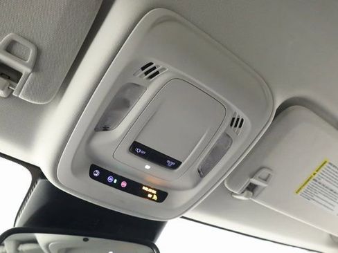 Used 2024 Buick Envision Sport Touring image 27