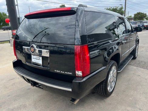 Used 2014 Cadillac Escalade ESV Luxury RWD image 6