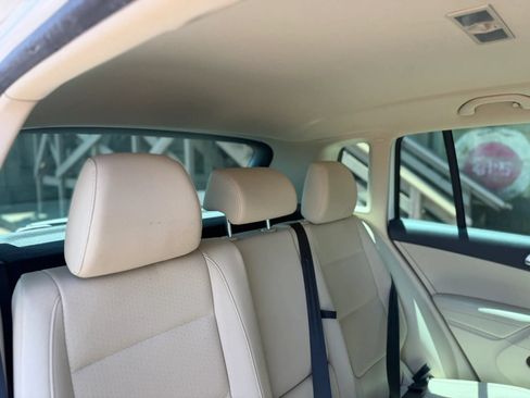Used 2014 Volkswagen Tiguan SE FWD image 26