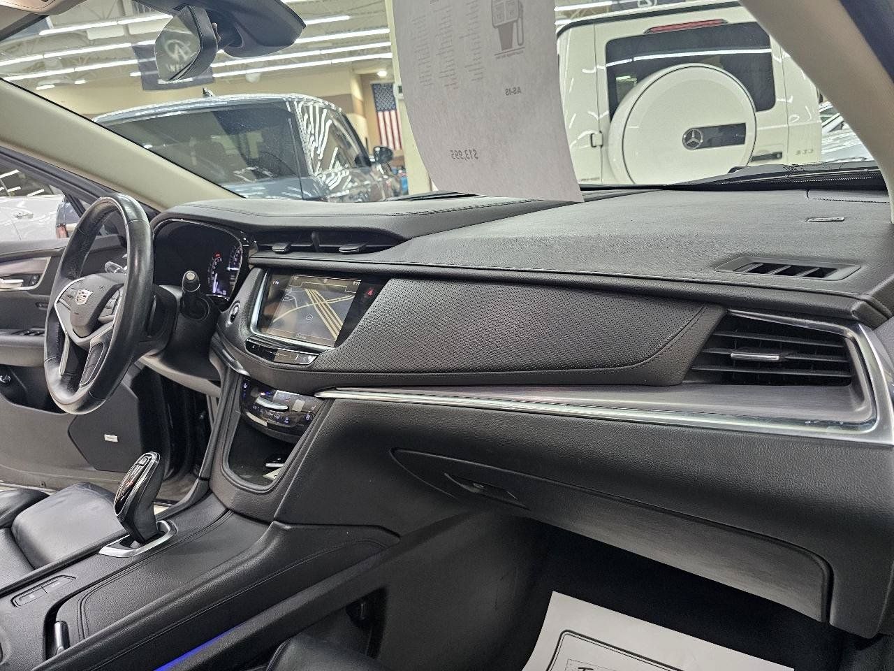 Used 2017 Cadillac XT5 Premium Luxury w/ LPO, Wheel Lock Package FWD image 22