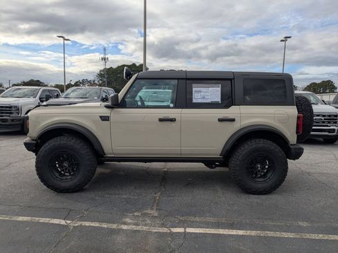 New 2025 Ford Bronco Big Bend w/ Black Diamond Package AWD/4WD image 7