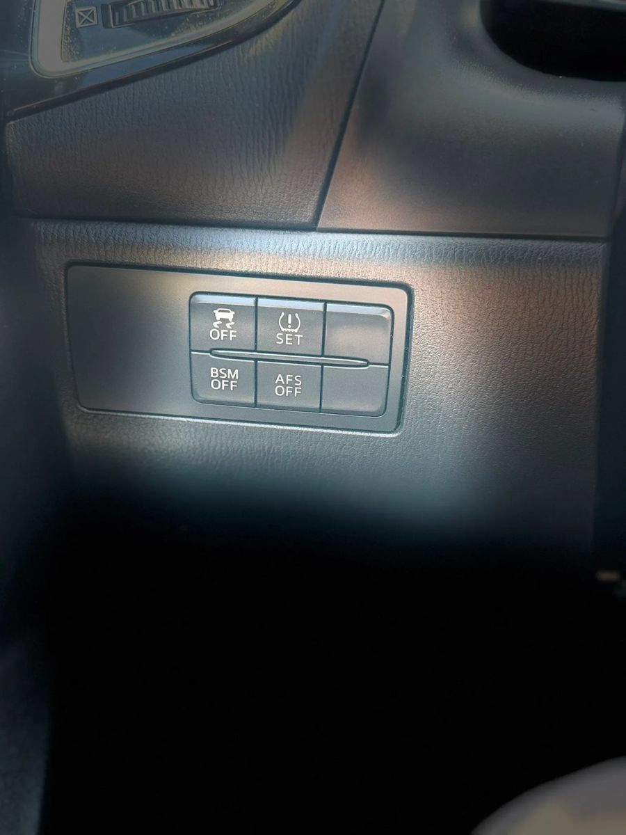 Used 2015 MAZDA MAZDA3 s Grand Touring FWD image 35