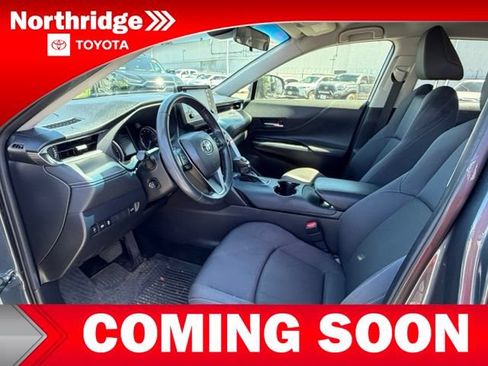 Used 2021 Toyota Venza LE AWD/4WD image 5