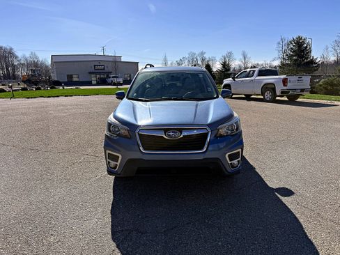 Used 2020 Subaru Forester Limited image 4