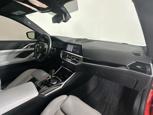 Used 2021 BMW M4 Competition w/ M Carbon Exterior Package RWD image 44
