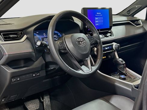 Used 2025 Toyota RAV4 XSE AWD/4WD image 7