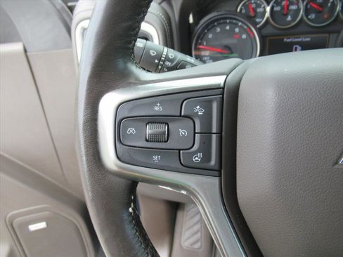 Used 2020 Chevrolet Silverado 1500 LTZ w/ LTZ Premium Package image 17