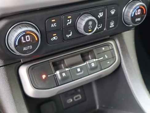 Used 2023 GMC Acadia AT4 AWD/4WD image 27