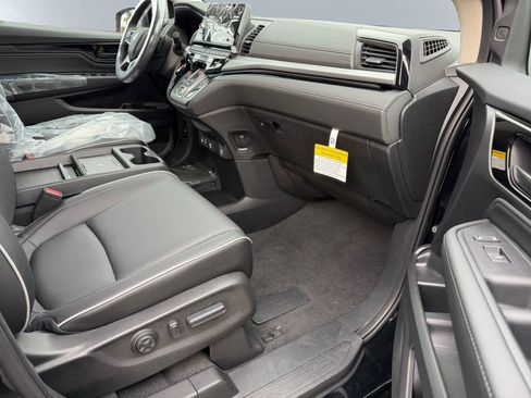 New 2026 Honda Odyssey Touring image 20