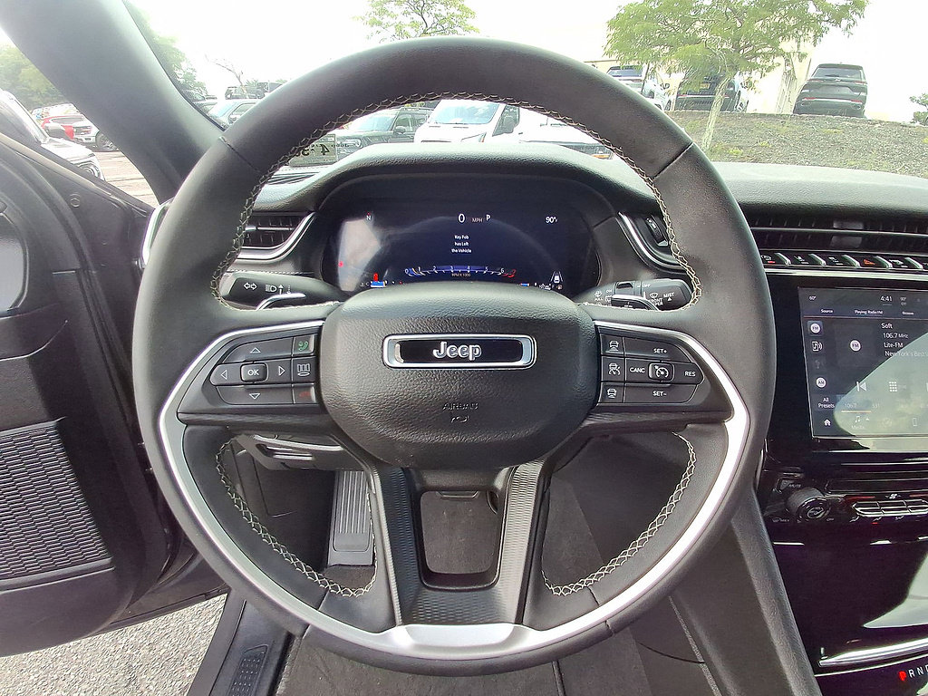 Used 2024 Jeep Grand Cherokee L Laredo AWD/4WD image 22