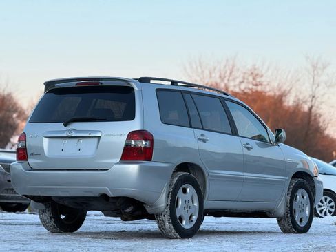 Used 2005 Toyota Highlander Limited image 3