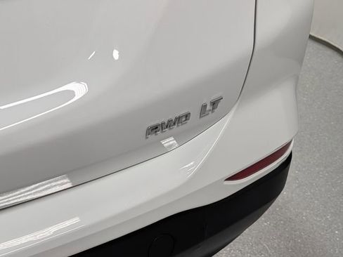 Used 2024 Chevrolet Equinox LT image 5