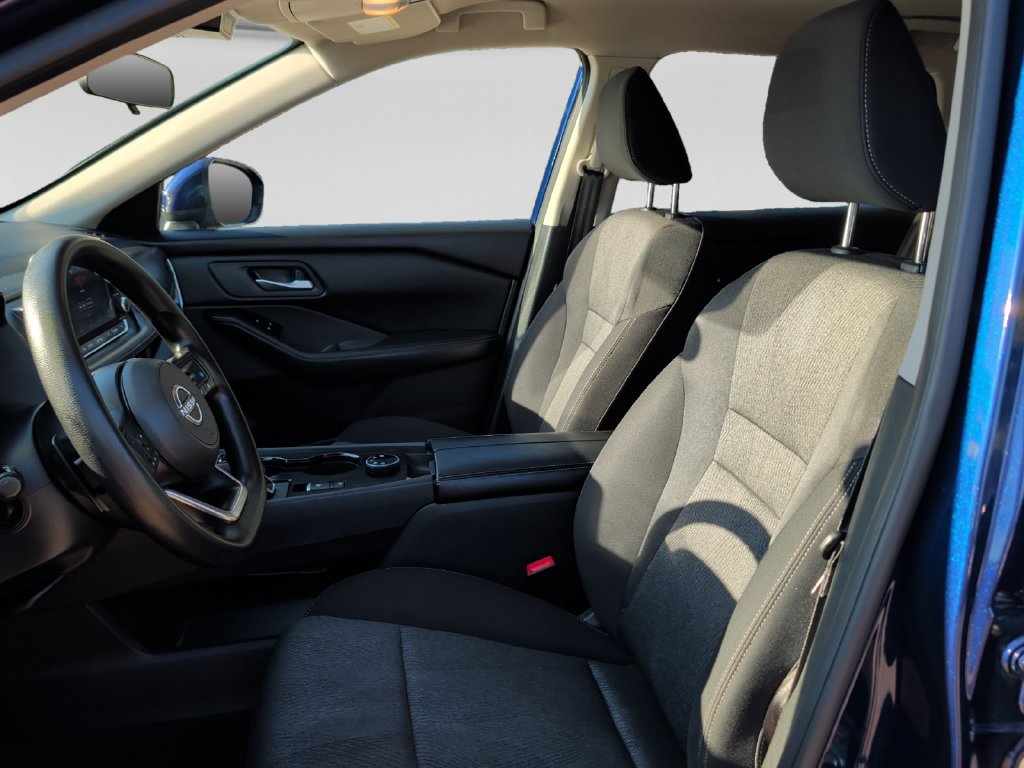 Used 2024 Nissan Rogue SV AWD/4WD image 17