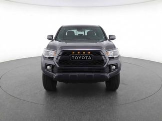 Used 2018 Toyota Tacoma TRD Off-Road AWD/4WD video 2