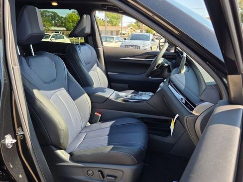 New 2026 INFINITI QX60 Sport w/ Dark Cargo Package AWD/4WD image 22